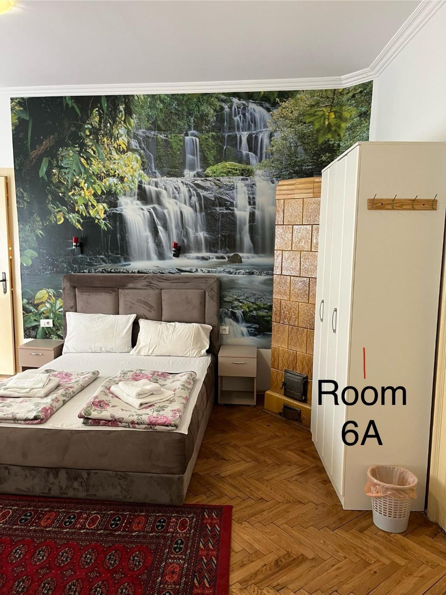Sobe Sa Sopstvenim Kupatilom Private Rooms Bathroom In Center Novi Sad Exterior foto