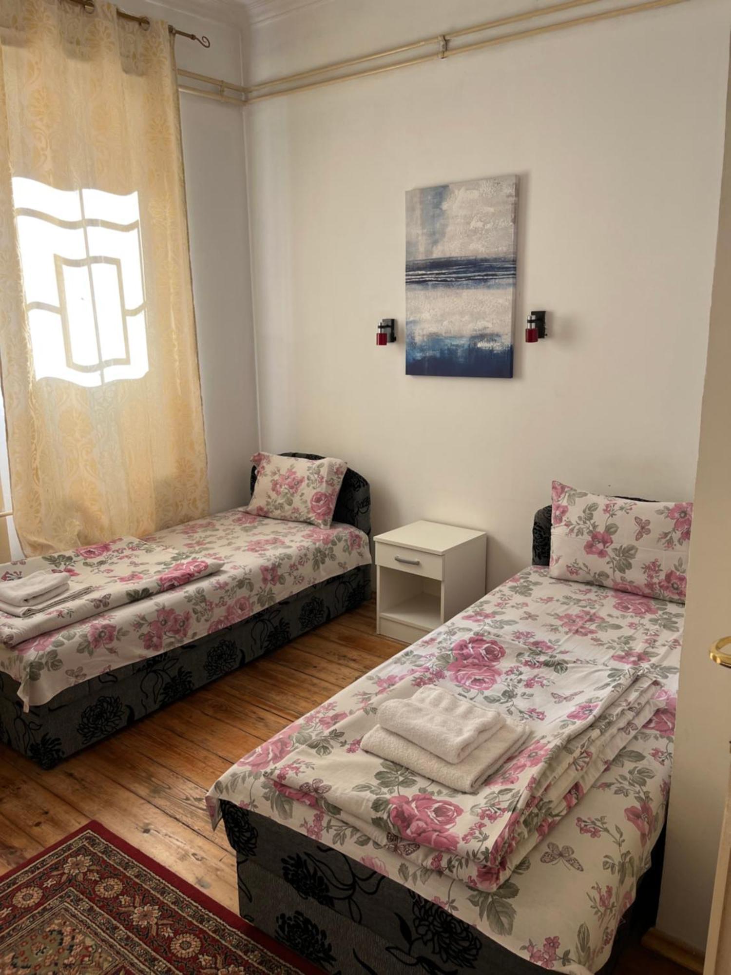 Sobe Sa Sopstvenim Kupatilom Private Rooms Bathroom In Center Novi Sad Exterior foto