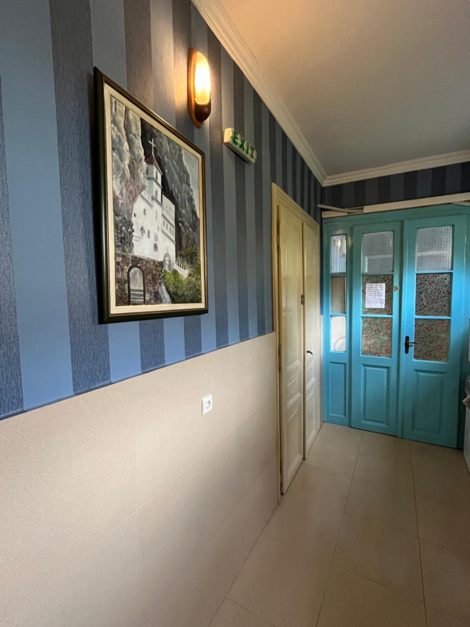 Sobe Sa Sopstvenim Kupatilom Private Rooms Bathroom In Center Novi Sad Exterior foto