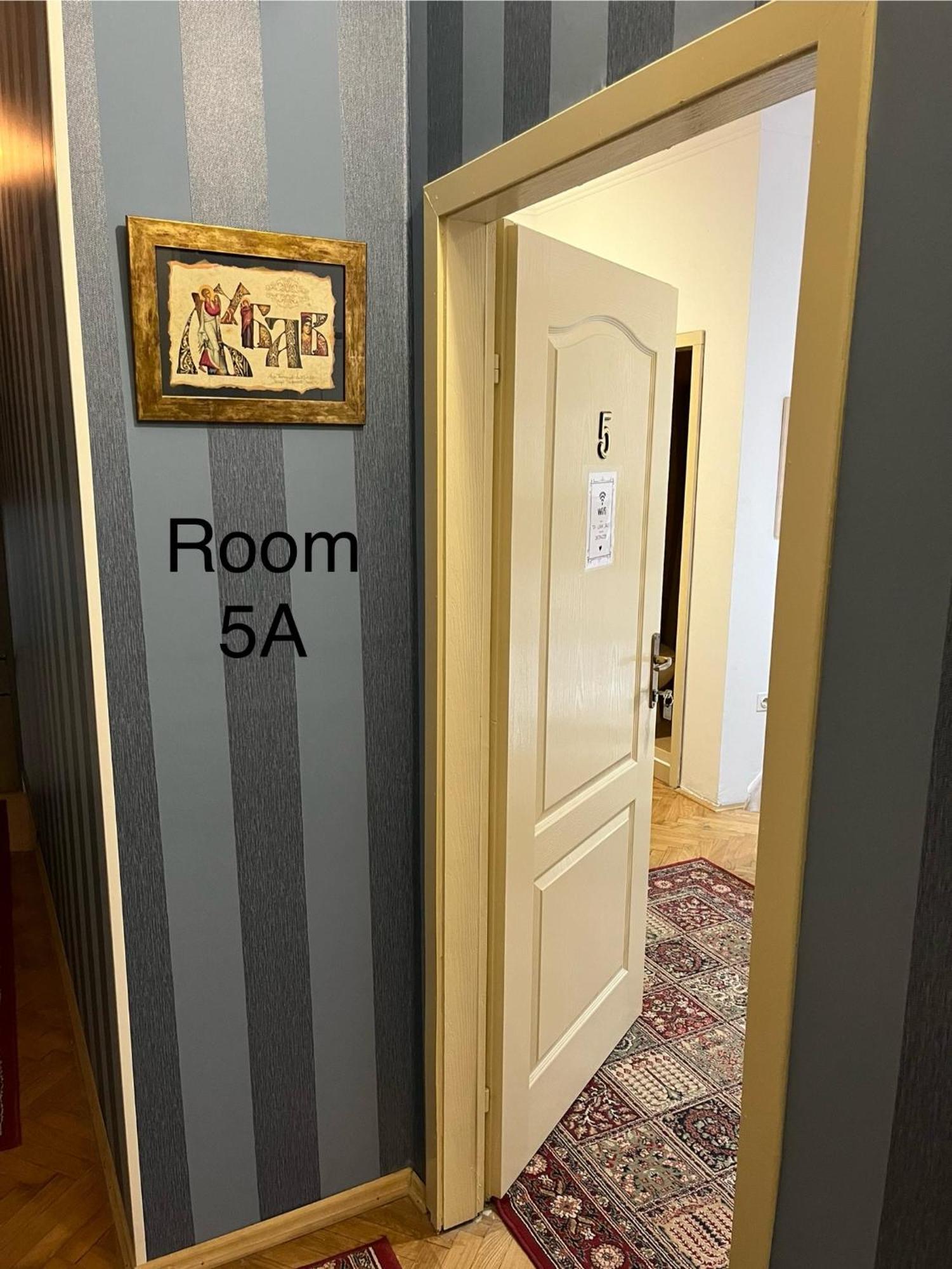 Sobe Sa Sopstvenim Kupatilom Private Rooms Bathroom In Center Novi Sad Exterior foto
